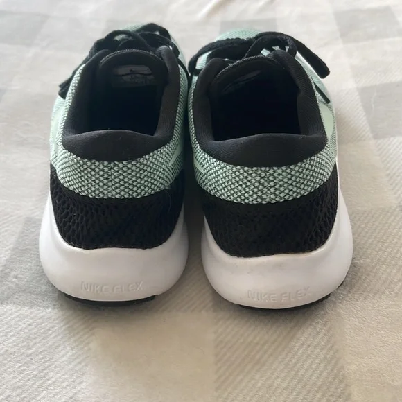 Nike Women's Sneakers - Mint Green and Black - Picture 4 of 6
